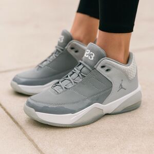 Jordan Max Aura 3 Wolf Grey Sneakers Womens 7.5 Youth 6Y Y2K streetwear